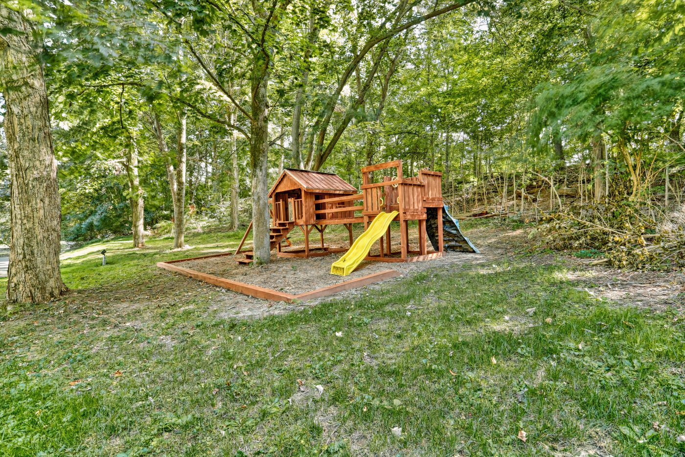 5._auto_x2_colored_toned_light_ai-scaled