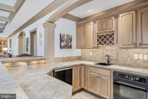 Hershey-downstairs-kitchen