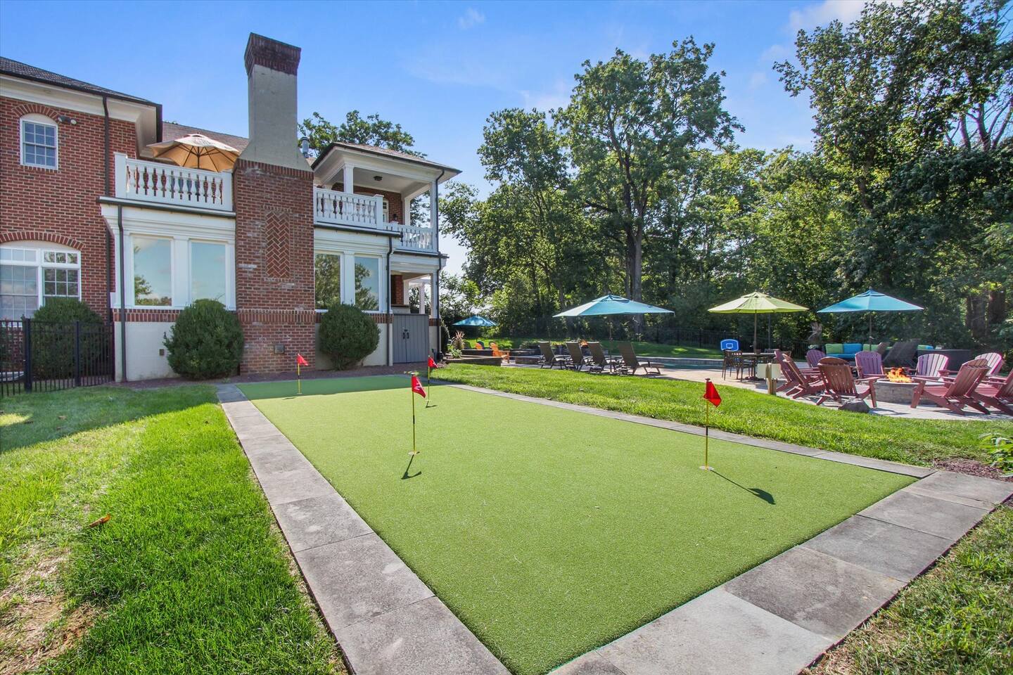long lane putting green
